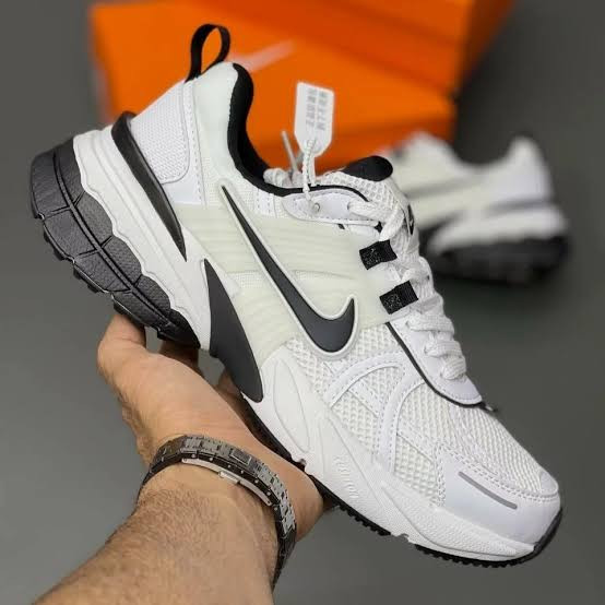 کفش کتونی نایک (nike)v2k سایز 41 تا 45