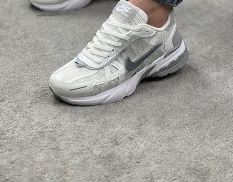 کفش کتونی نایک (nike)v2k سایز 41 تا 45